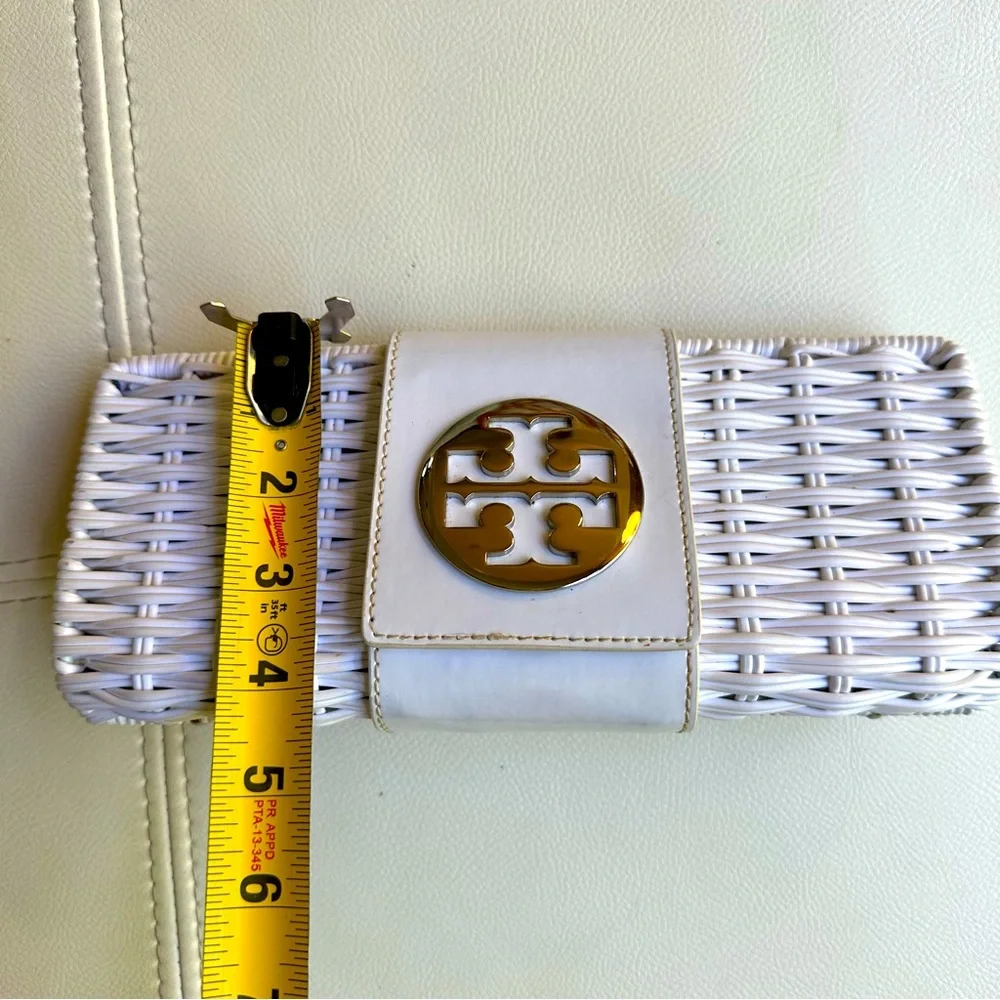 Tory Burch White Rattan Clutch with silver accents - Picture 11 of 12